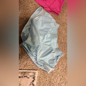 Hotty hot shorts size 6 2.5” inseam